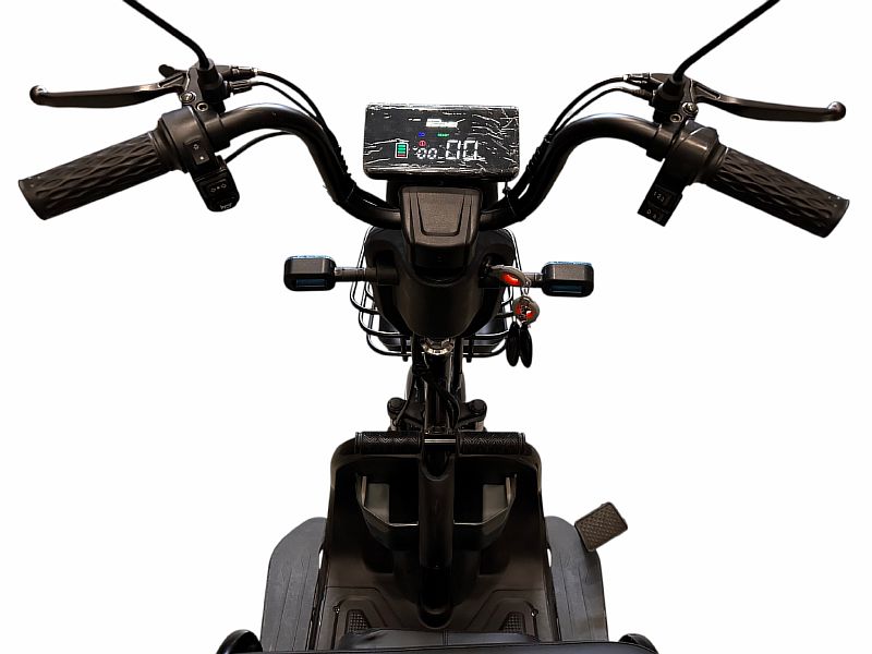 Трицикл аккумуляторный ONEMOTO ET-X1 (48V23Ah;кол.3.00-8;3-местн.;бараб. тормоза)